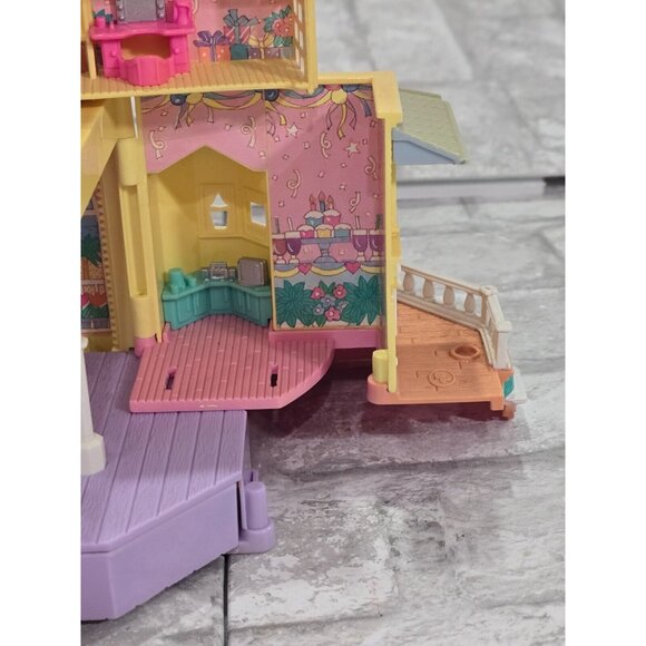 Vintage Polly Pocket Pop-Up Clubhouse Mansion Bluebird 1995 House Only‎ VIDEO - Picture 7 of 16